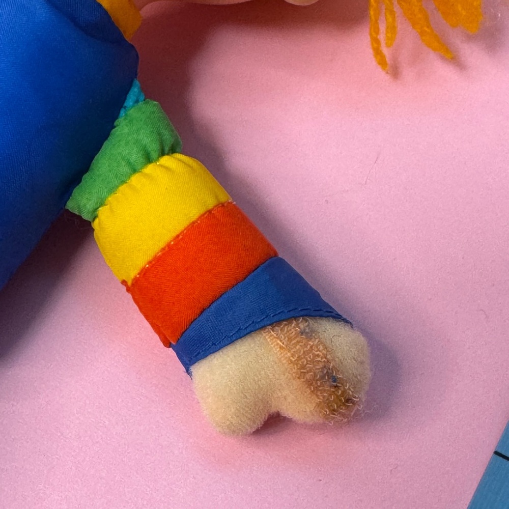 Vintage Rainbow Brite Stuffed Girl Doll 10” Plush - Hallmark Cards Inc. - 1983 - Picture 8 of 11
